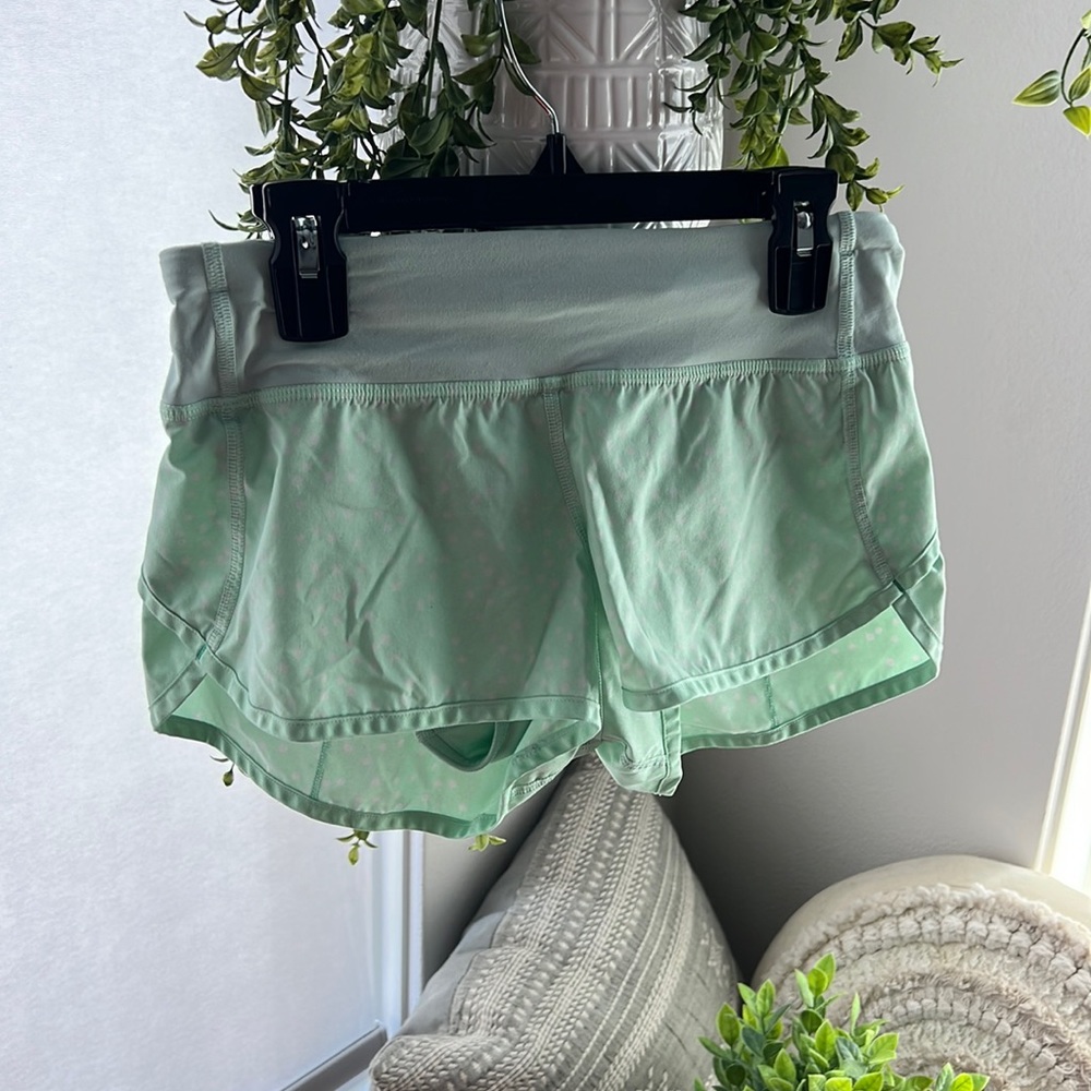 Lululemon woman’s shorts